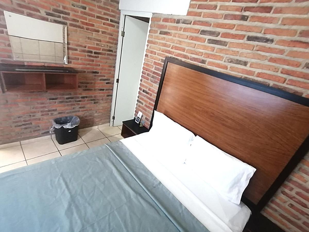 Hotel Hcm Guadalajara Eksteriør billede
