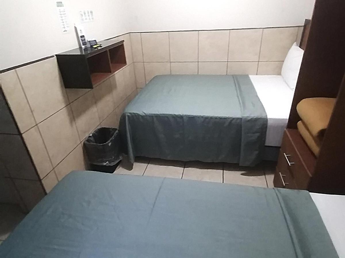 Hotel Hcm Guadalajara Eksteriør billede