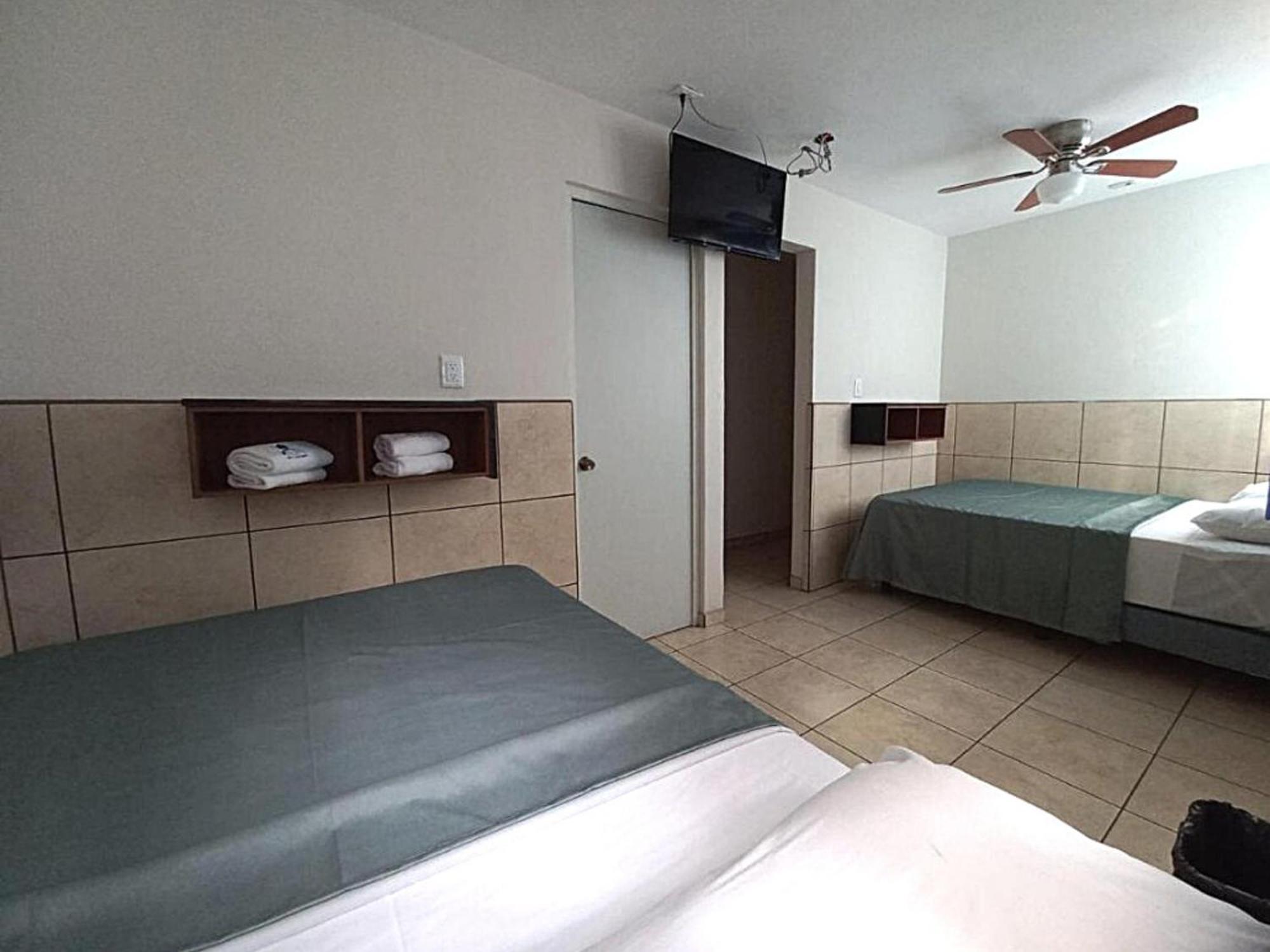 Hotel Hcm Guadalajara Værelse billede